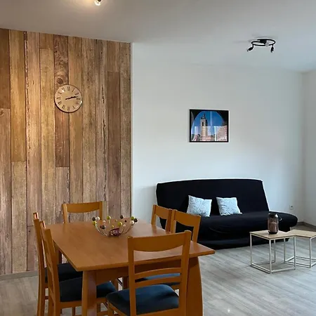 Appartement Thuin Apartment